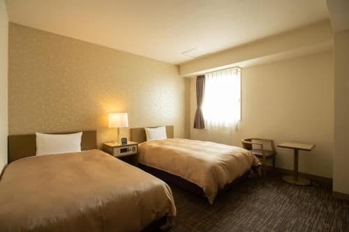 Twin Room with Extra Bed - Non-Smoking