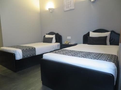 Standard Twin Room