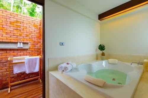 Four-Bedroom Villa with Sea View