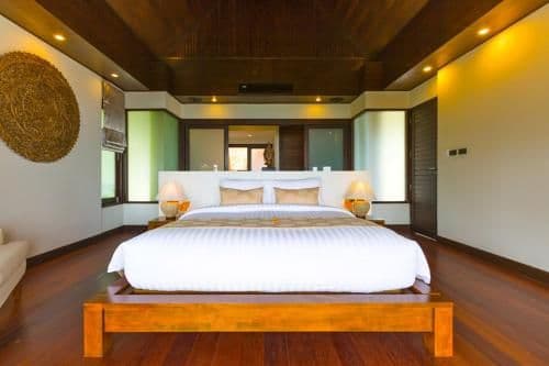 Four-Bedroom Villa with Sea View