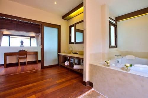 Four-Bedroom Villa with Sea View