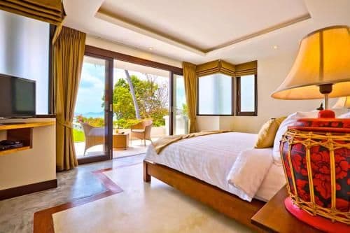 Four-Bedroom Villa with Sea View