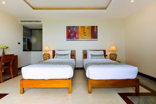 Four-Bedroom Villa with Sea View