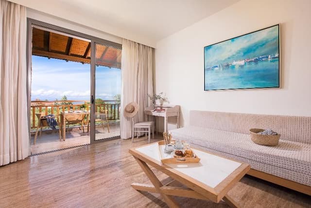 SUITE DELUXE SEA VIEW