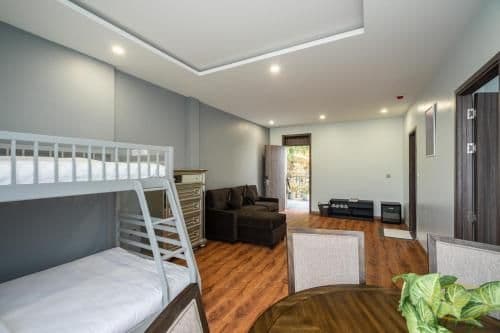 Studio Suite Balcony Garden View