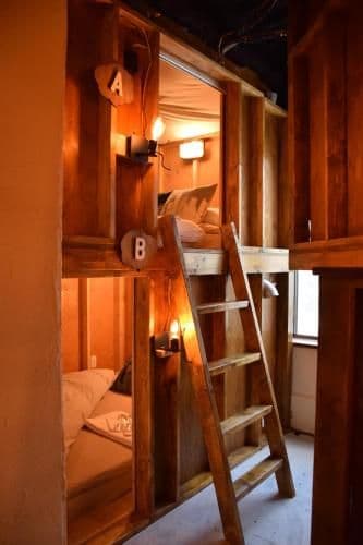 Capsule Room with Double Bed - Annex