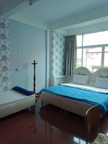 Economy Triple Room
