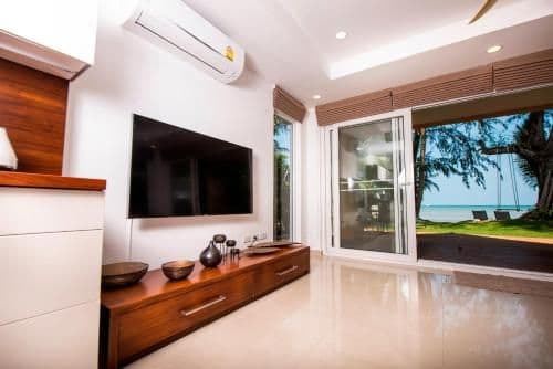 Villa - Beach Front 4E