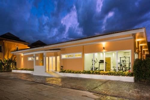 Five-Bedroom Villa with Private Pool - 62F