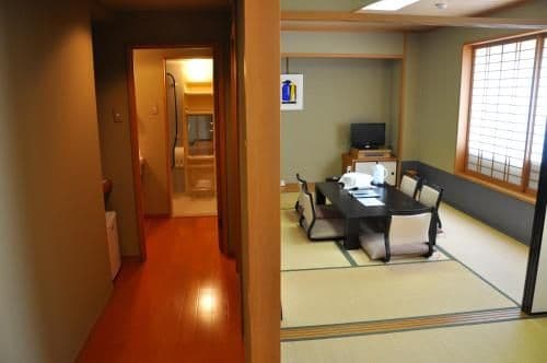 Superior Japanese-Style Room