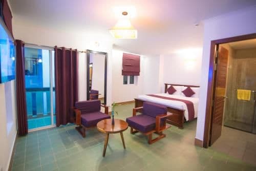Landmark King Room with Balcony