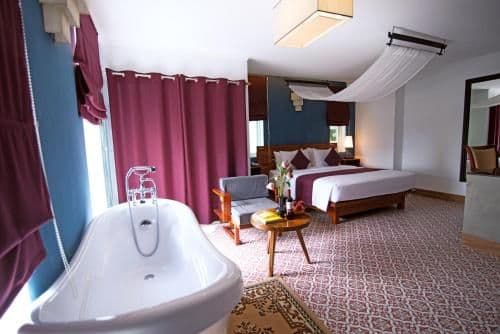 Junior Suite with Balcony