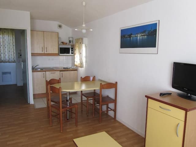 APARTMENT CAPACITY 6