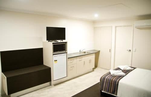 Standard Queen Room