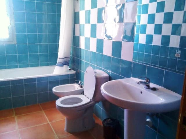 APARTMENT CAPACITY 6 TWO BEDROOMS