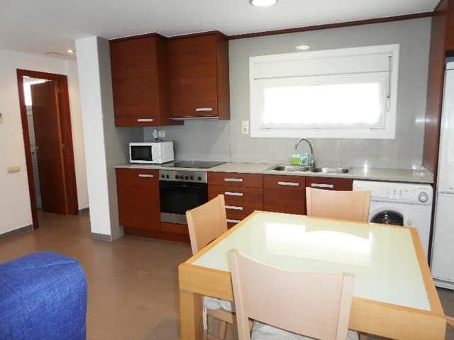 APARTMENT CAPACITY 6 TWO BEDROOMS