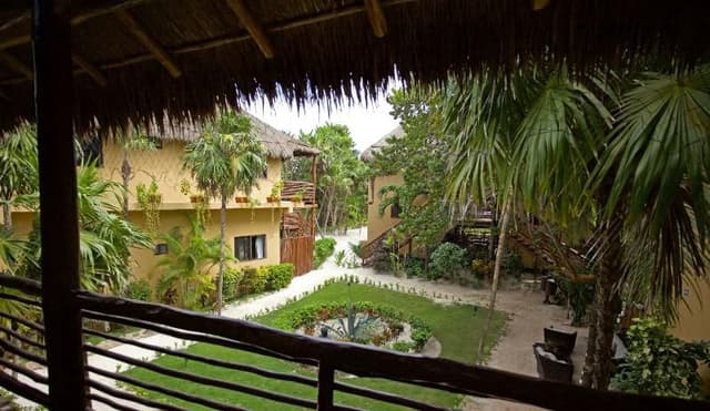DOUBLE GARDEN VIEW
