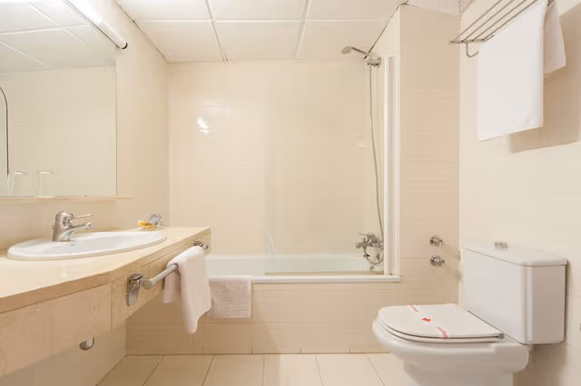 TRIPLE CAPACITY 3