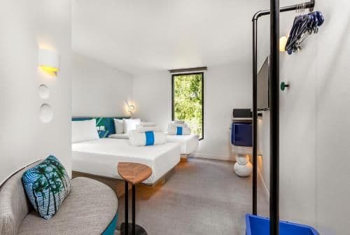 COSI - TWIN Room with daily food & drink credit