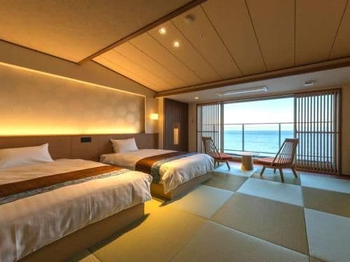 Standard Twin Room with Sea View