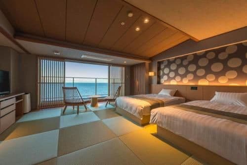 Standard Twin Room with Sea View