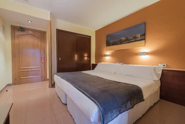 Double or Twin STANDARD