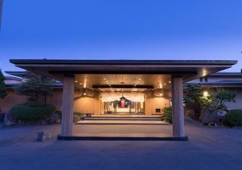 โรงแรมวะตะยะ เบสโซ