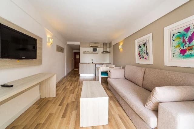 APARTMENT CAPACITY 2