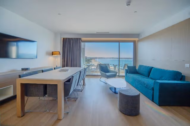 APARTMENT DELUXE