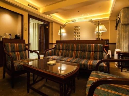 Suite with Two Double Beds - Smoking