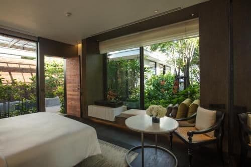 Beachfront Pool Villa King