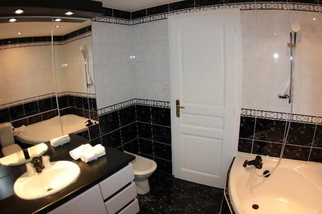 APARTMENT CAPACITY 4