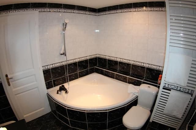 APARTMENT CAPACITY 4
