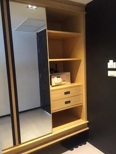 Deluxe Studio