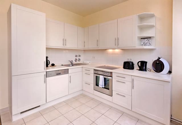 APARTMENT ONE BEDROOM