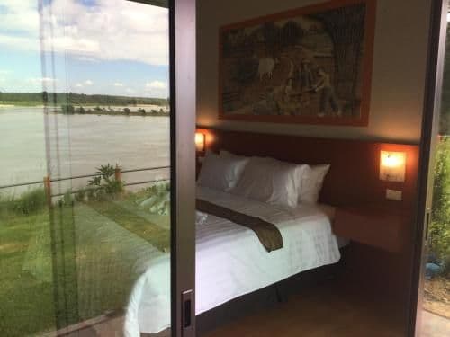 Deluxe Double Room (2 Adults + 1 Child)