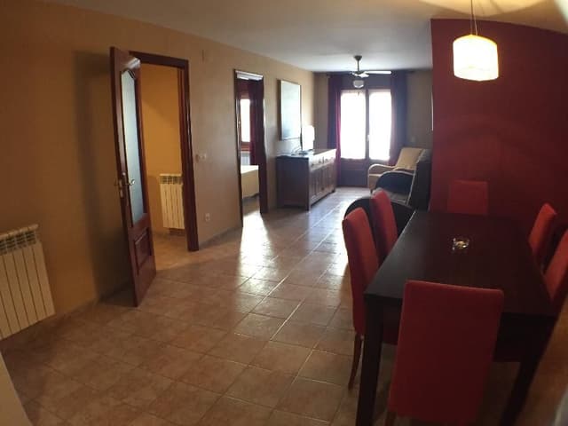 APARTMENT CAPACITY 3