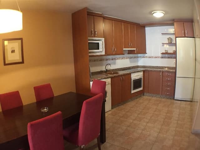 APARTMENT CAPACITY 3