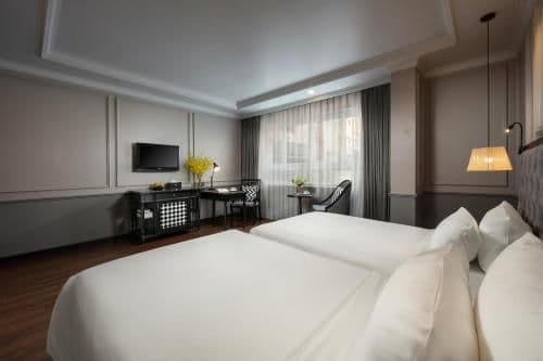 Junior Suite with City View