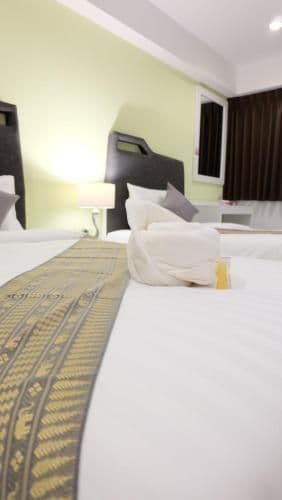 Deluxe Double or Twin Room - Roundtrip airport Transfer