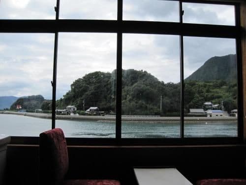 Japanese-Style Standard Room with Shared Bathroom and Sea View