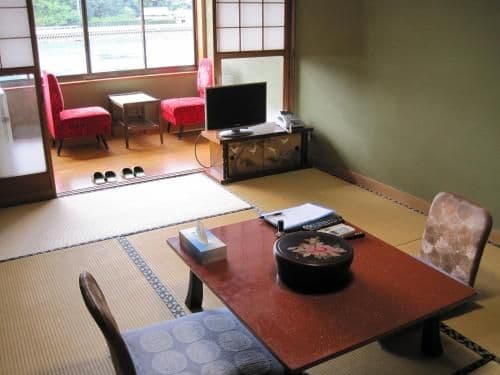 Japanese-Style Standard Room with Shared Bathroom and Sea View