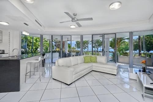 Three Bedroom Apartment with Pool Access- Penthouse