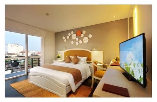 Deluxe Double or Twin Room