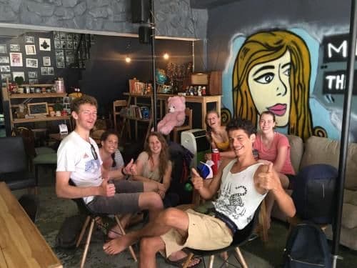 Norn Nung Len Cafe'&Hostel