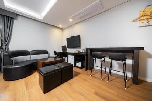 Premier Family Room