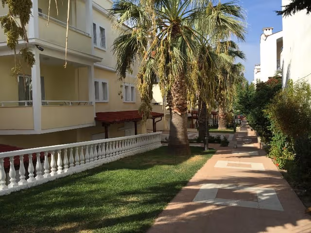 APARTMENT LAND VIEW