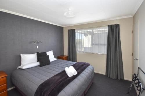 Two-Bedroom Apartment (5 Adults)