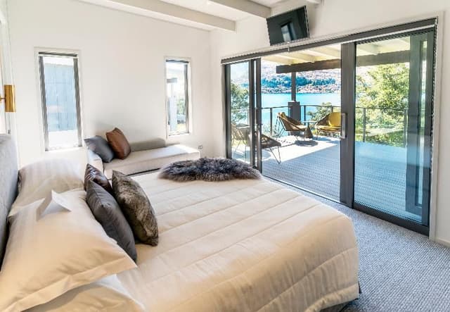 VILLA THREE BEDROOMS THREE BATHROOMS