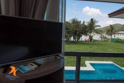 Villa with Pool Access
